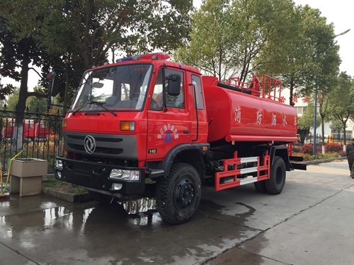 國五東風(fēng)四驅(qū)10噸消防灑水車 國五東風(fēng)四驅(qū)10噸消防灑水車